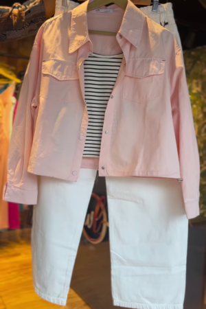 Effortless Chic – Soft Pastels with a Casual Twist