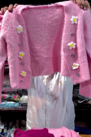 Fluffy Pink Daisy Button Cropped Winter Cardigan 🌸🩷