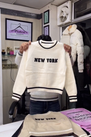 Cream & Black City Graphic Knit Round‑Neck Winter Sweater 🤍🖤