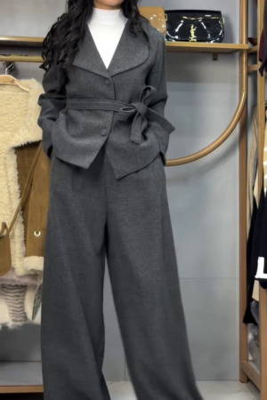 ✨ Elegant Tailored Two-Piece Wool Blend Suit Set – Modern Chic Edition ✨