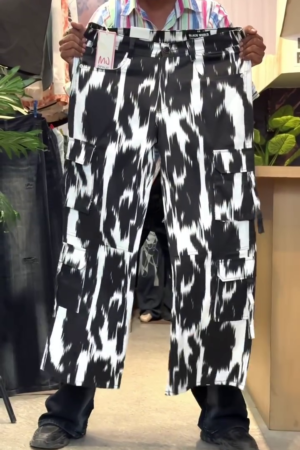 🖤 Streetcore Black & White Abstract Cargo Pants – Bold, Utility & Trend-Driven 🖤