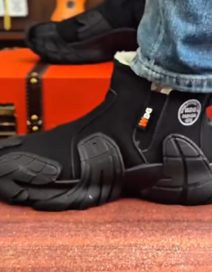 🥾 High-Top Slip-On Men’s Fashion Boots – Stylish, Warm & Winter-Ready ❄️