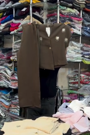 🤎 Brown Two-Piece Co-Ord Set – Effortless Chic, Perfectly Matched