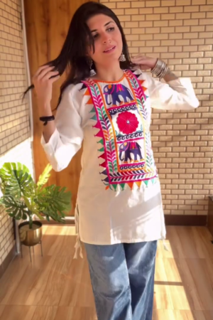 ✨ Embroidered Slim Fit Tunics – Elegant, Chic & Perfectly Tailored 🌸