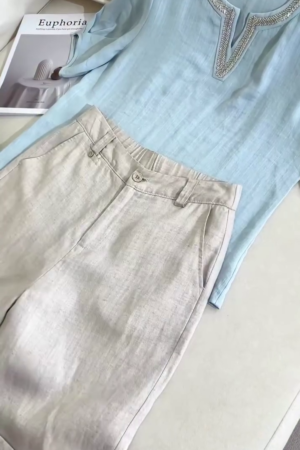 💙 Sky Blue Short Kurti with Trousers – Effortless Elegance for Everyday Charm