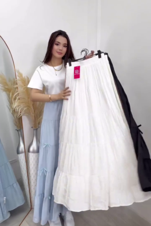 🤍 Soft Sophistication: SSK Flared White Skirt