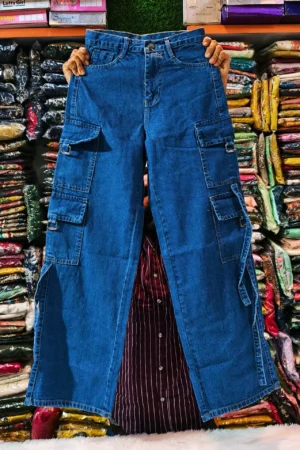 Trendy Light Blue Wide-Leg Denim Cargo Jeans – Utility Meets Street Style