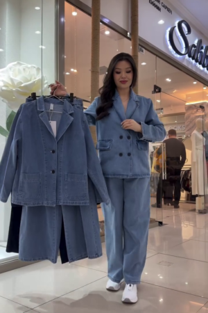 Complete Your Denim Dreams: 3-Piece Set Jacket, Trousers & Top 👖🧥✨