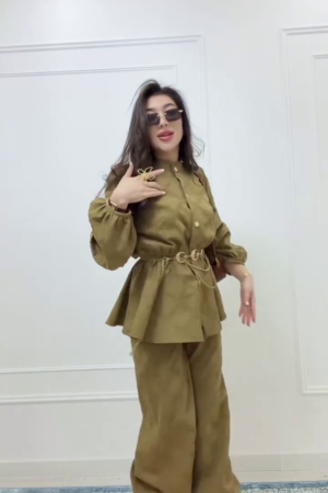 Effortless Elegance: Women’s Shirt with Spread Collar & Trousers Set 👚👖✨
