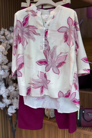 Elegant Floral Printed Kurta Set with Pants – Timeless Ethnic Charm