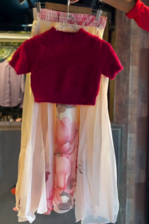 Floral Elegance: Red Crop Top with Organza Floral Skirt Set 🌹🌸