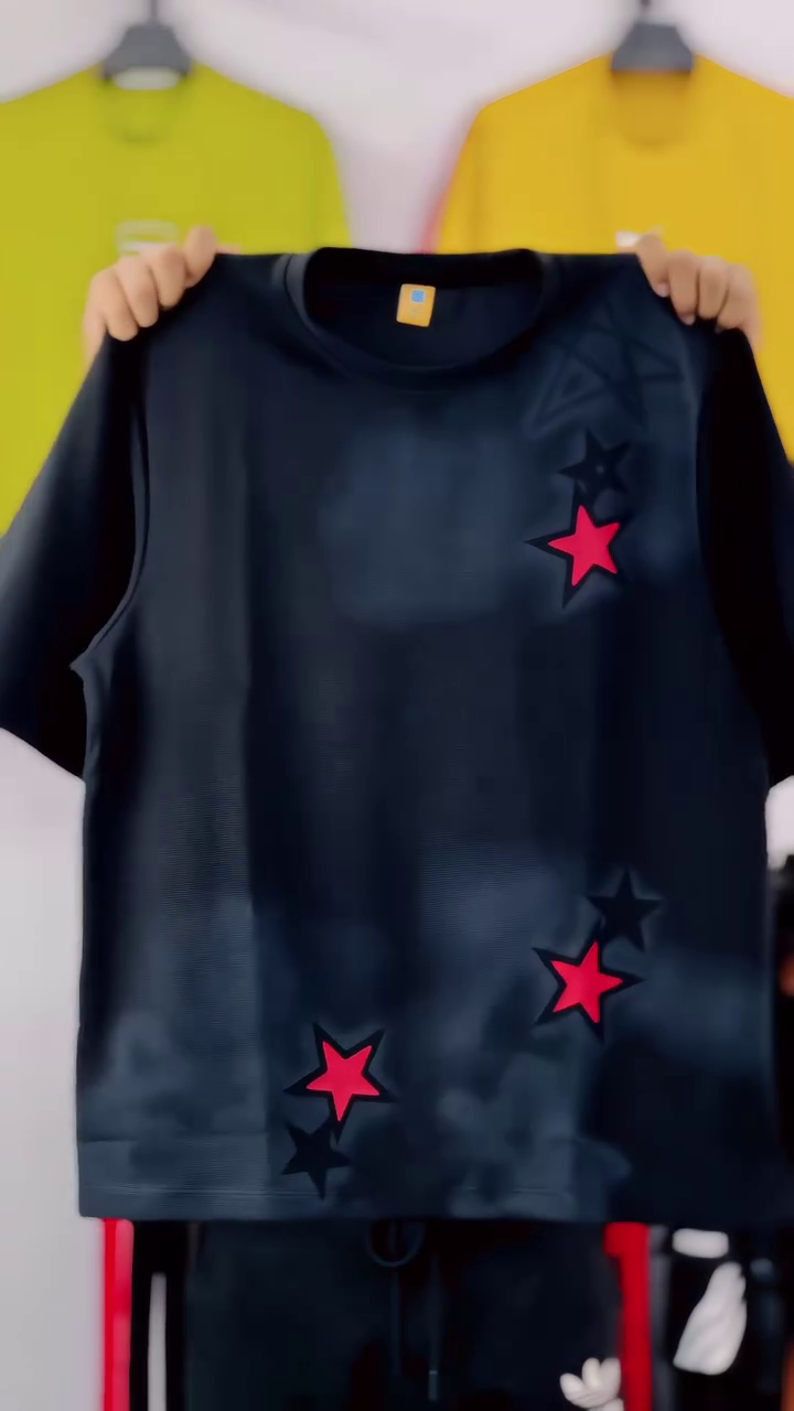 Urban Star Graphic Oversized T-Shirt – Trendy Casual Streetwear - Image 3