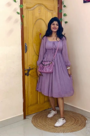 Stay Effortlessly Chic with This Soft Lavender Midi Dress Designed for Everyday Comfort and Feminine Elegance