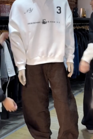 Modern Streetwear Essentials for Effortless Everyday Style with Oversized Fits and Layered Details